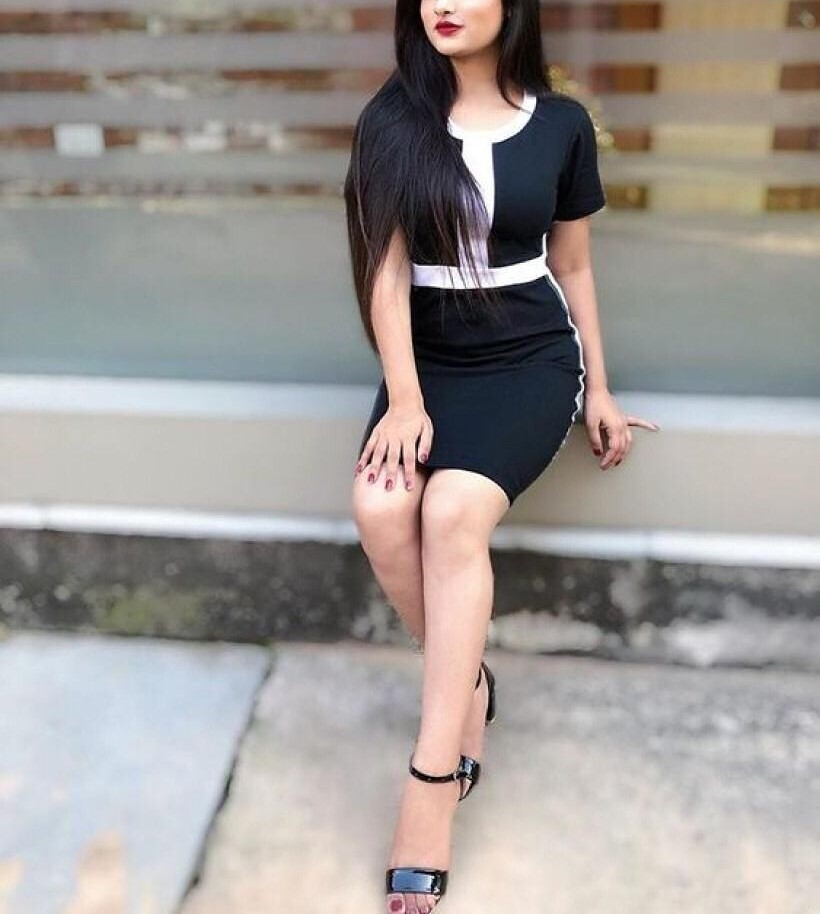 Call Girls in Cr Park Delhi | 8448224330