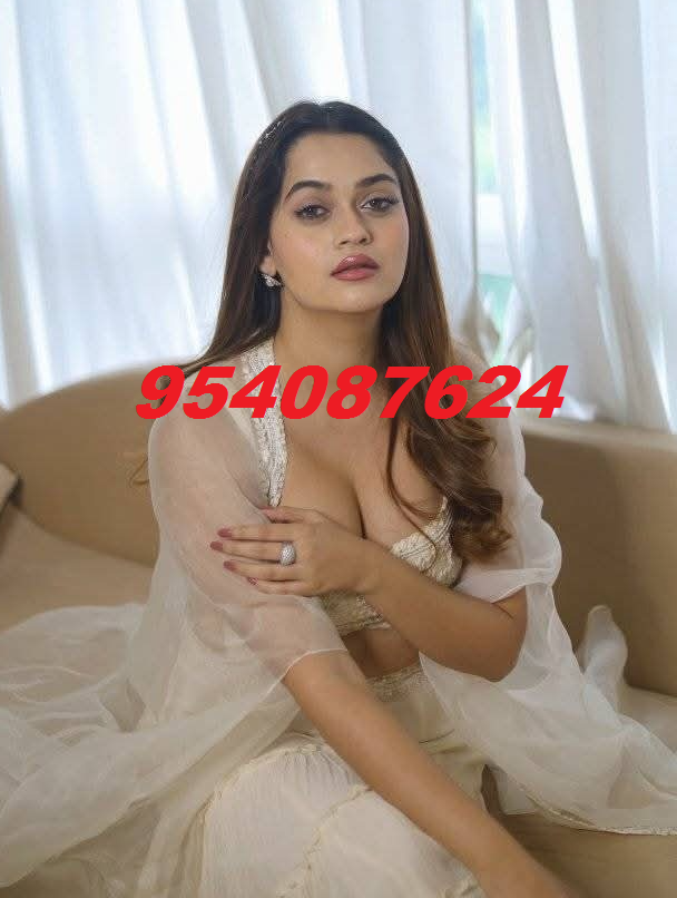 Call Girls In Humayunpur > ⑨⑤④⓪⑨⑧⑦⑥②④@ Delhi 24\7 Safdarjung