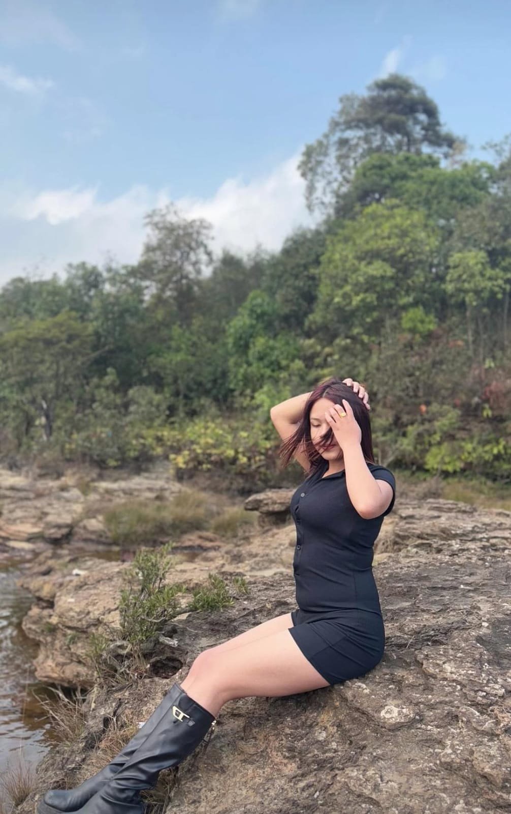 /꧁ℜeal≽realmeet सरबिश -Noida Sector 25A Call Girls 9315225090 ✡️  we are instant Service p