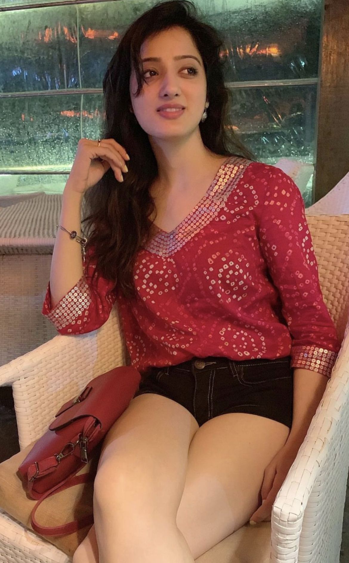Full Enjoy @ - 8447074457 Call Girls In Munirka Delhi in Delhi
