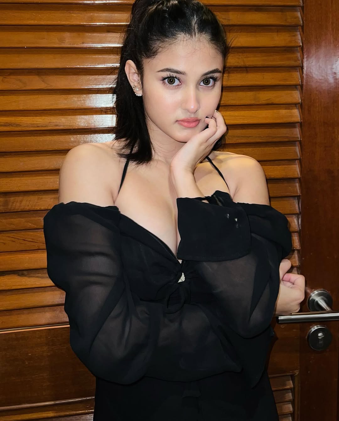 YOUNG CALL GIRLS IN Delhi Malviya Nagar❤️8447389422 ✔️..
