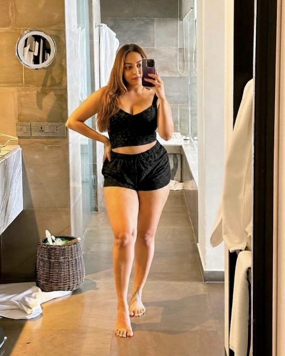 Call Girls In Pari Chowk Noida 9999211002 No Advance BookinG FOR Delhi NCR in Delhi